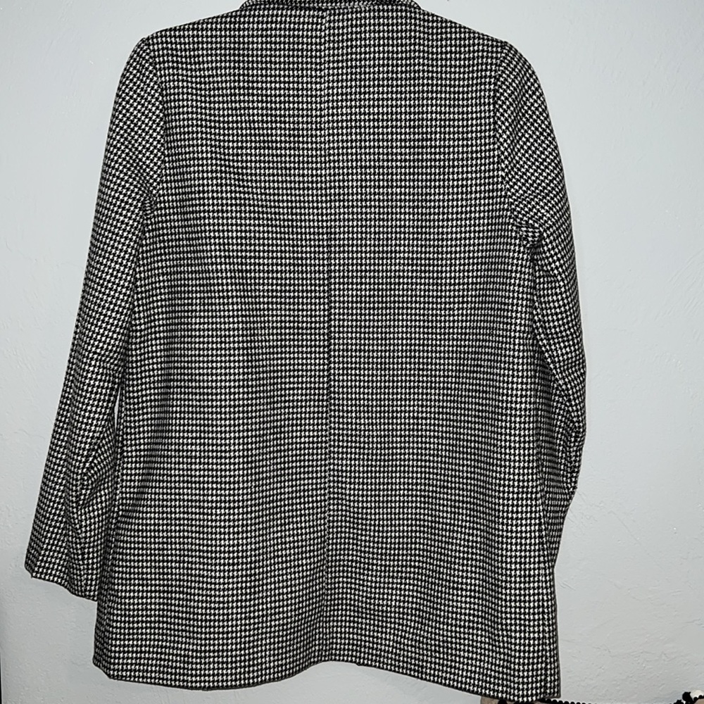 Jacket - Picture 3 of 3